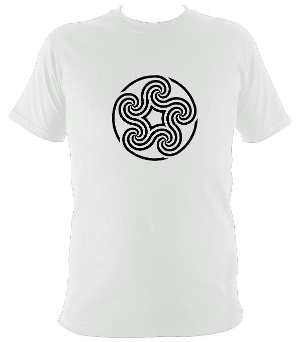 Swirling Celtic Five Spiral T-shirt - T-shirt - White - Mudchutney